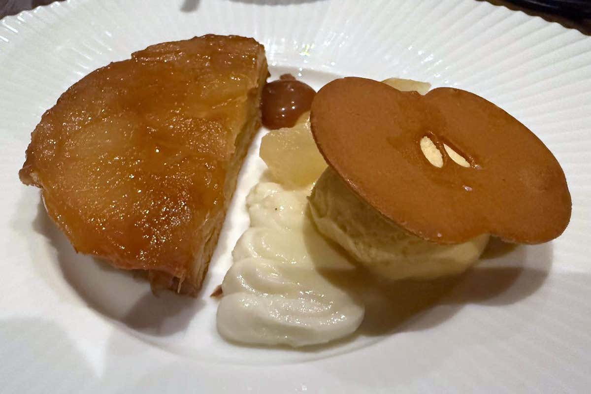 Granbaita Gourmet, il ristorante che cucina davvero: Marc Bernardi riporta il fuoco in Val Gardena 